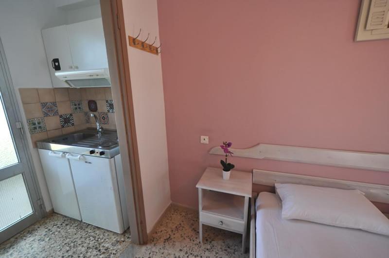Studio Ermioni Fresh 2 Apartment ลิเมนาเรีย ภายนอก รูปภาพ
